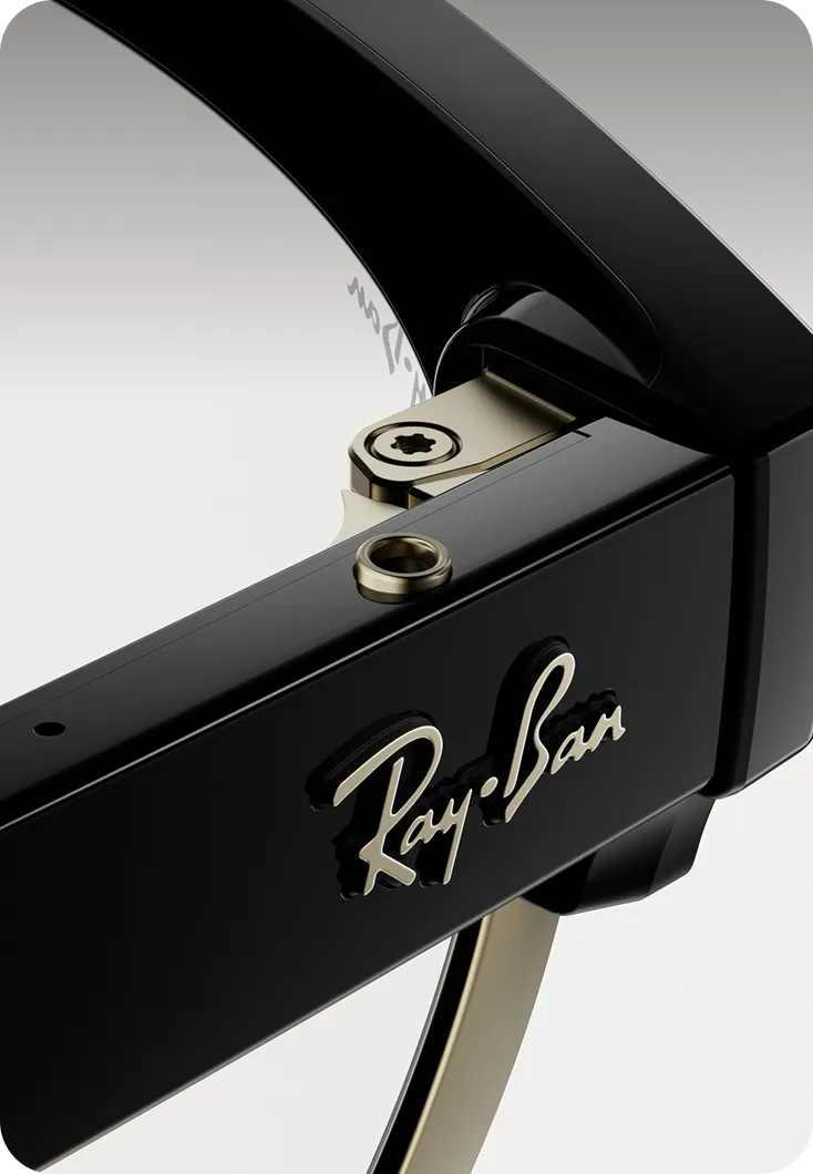 Pormenor da haste dos óculos Ray-Ban Meta com o botão de captura